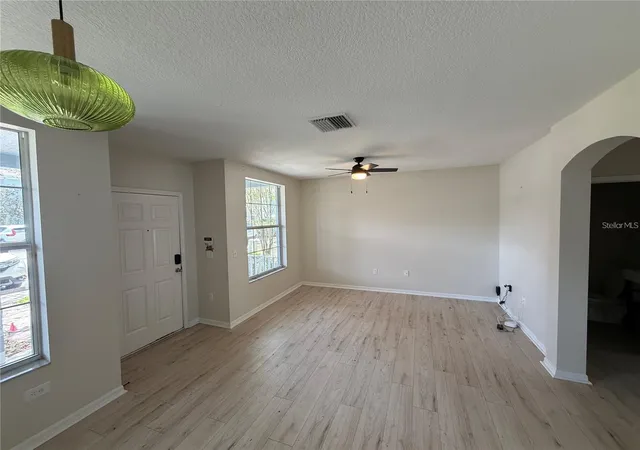 Photo 4 of Townhouse for sale at 1532 Blue Magnolia Rd, Brandon, FL 33510 | MLS# TB8536896 | Listing updated on 2026-09-01