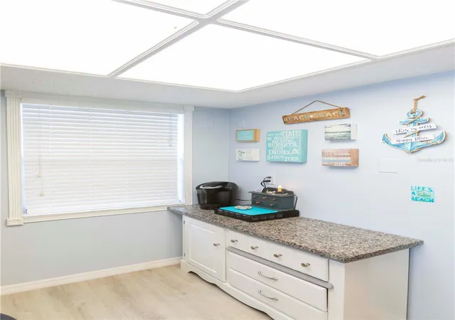 Listing Photo 5 - Condo for sale in building located at 11140 Carriage Hl Dr, Port Richey, FL 34668 - Unit #4