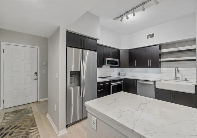 Photo 2 of Condo for sale at 410 S Armenia Ave #929A, Tampa, FL 33609 | MLS# TB8536914 | Listing updated on 2026-09-15