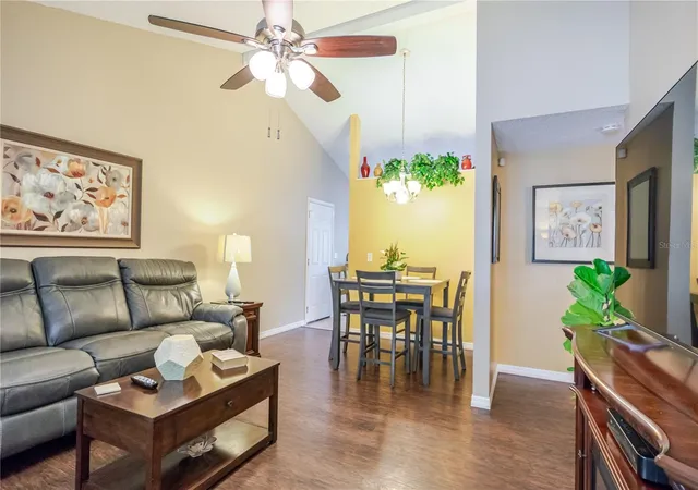 Photo 4 of Single family home for sale at 10118 Hunters Point Ct, Tampa, FL 33615 | MLS# TB8536919 | Listing updated on 2026-10-06