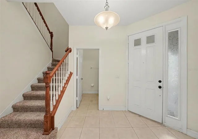 Photo 2 of Townhouse for sale at 7422 Ter River Dr, Temple Terrace, FL 33637 | MLS# O6431773 | Listing updated on 2026-09-24