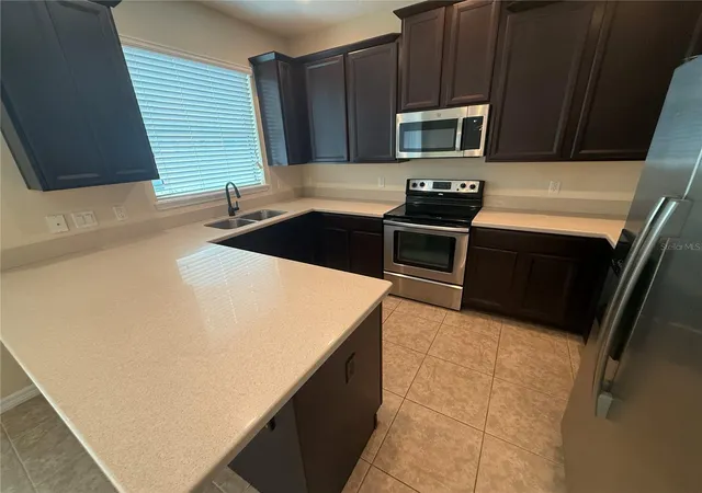 Photo 3 of Sale Pending at 9460 Strongbark Ln, Orlando, FL 32832 | MLS# O6431783 | Listing updated on 2026-09-03