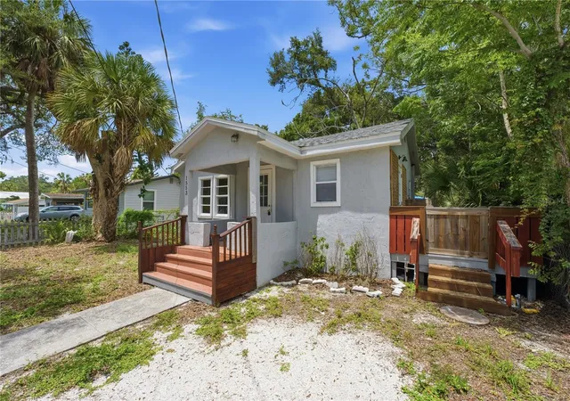 2nd image of 1553 29th St, Sarasota, FL 34234 | MLS# N6145295