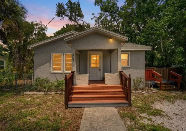 4th image of 1553 29Th St, Sarasota, FL 34234 | MLS# N6145295