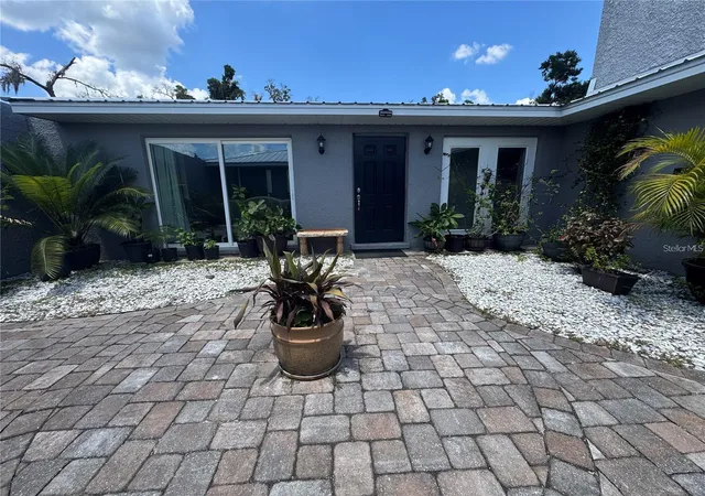 Photo 3 of Single family home for sale at 4925 N Us Hwy 441, Ocala, FL 34475 | MLS# TB8536943 | Listing updated on 2026-09-06