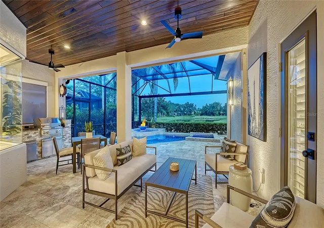 Photo 3 of Sale Pending at 12302 Thornhill Ct, Lakewood Ranch, FL 34202 | MLS# A4702385 | Listing updated on 2026-10-14