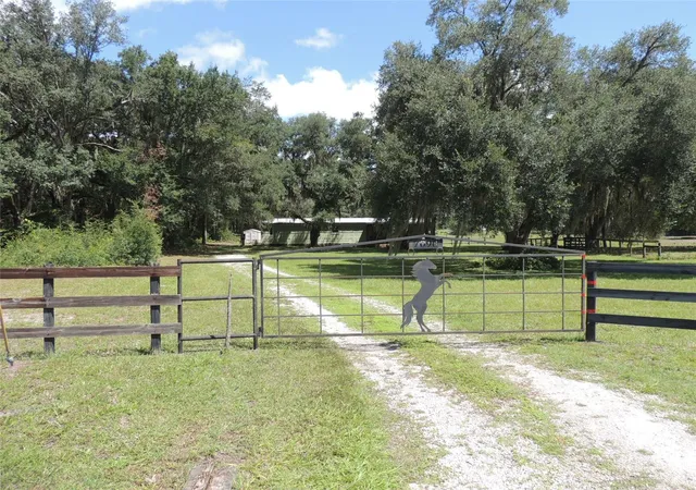 1st image of 7090 Se 181st Ct, Morriston, FL 32668 | MLS# OM729967