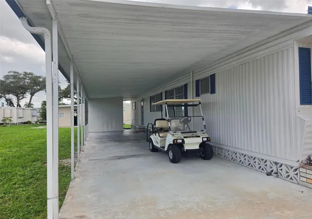 3rd image of 3415 Spanish Oak Ter, Sarasota, FL 34237 | MLS# A4702390