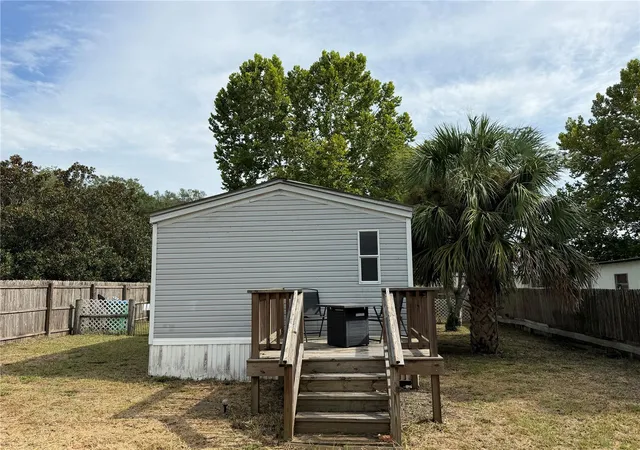 4th image of 120 Ne 12 Ave, Chiefland, FL 32626 | MLS# TB8536952