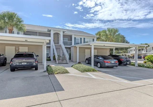 Listing Photo 4 - Condo for sale in building located at 872 Saranac Lake Dr, Venice, FL 34292 - Unit #106