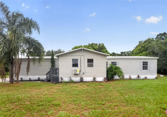 Photo 2 of Sale Pending at 10213 Union Park Dr, Orlando, FL 32817 | MLS# TB8536974 | Listing updated on 2026-10-02