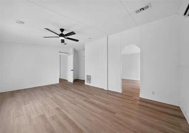 Photo 3 of Sale Pending at 10213 Union Park Dr, Orlando, FL 32817 | MLS# TB8536974 | Listing updated on 2026-10-02