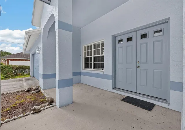 2nd image of 22 Pinelynn Ln, Palm Coast, FL 32164 | MLS# FC320542