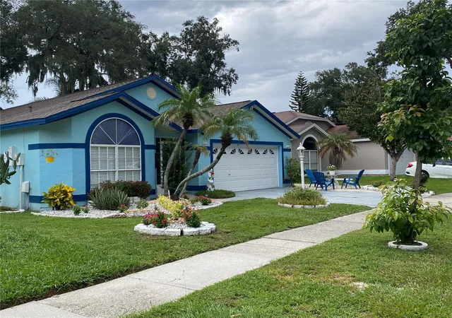 Photo 1 of Single family home for sale at 1420 Windjammer Pl, Valrico, FL 33594 | MLS# TB8537000 | Listing updated on 2026-09-26
