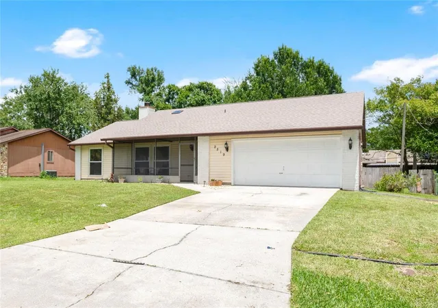 Photo 3 of Single family home for sale at 2519 Unity Tree Dr, Edgewater, FL 32141 | MLS# O6431858 | Listing updated on 2026-09-03
