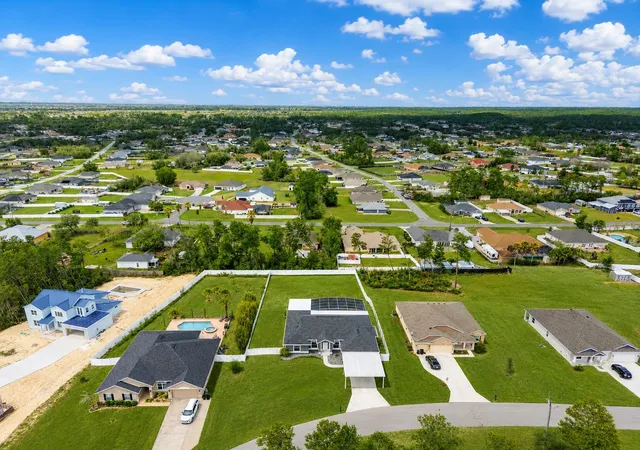 Photo 4 of Single family home for sale at 4321 SW 106th Place, Ocala, FL 34476 | MLS# OM729987 | Listing updated on 2026-09-20