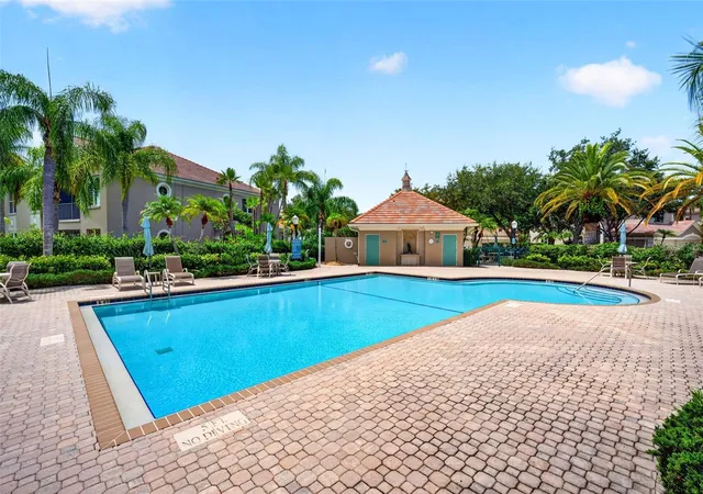 Photo 3 of Condo for sale at 7492 Botanica Pkwy #102, Sarasota, FL 34238 | MLS# A4702410 | Listing updated on 2026-08-28