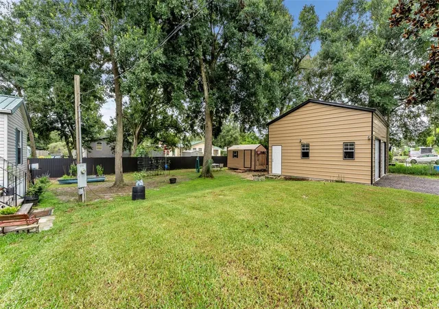 3rd image of 2690 Shiner Dr, Lake Wales, FL 33898 | MLS# L4964125