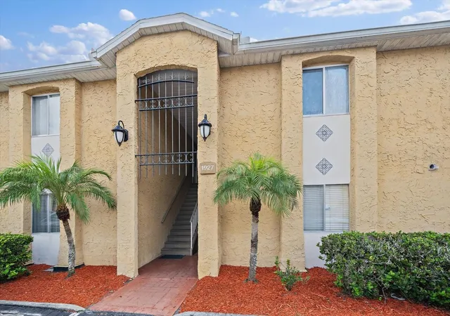 Photo 1 of Condo for sale at 1927 Toucan Way #306, Sarasota, FL 34232 | MLS# A4702416 | Listing updated on 2026-09-15