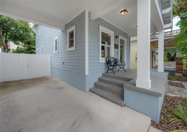 2nd image of 412 E Amelia Ave, Tampa, FL 33602 | MLS# TB8537032