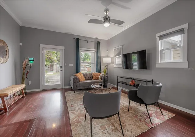 4th image of 412 E Amelia Ave, Tampa, FL 33602 | MLS# TB8537032