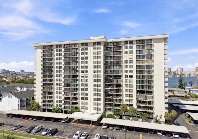 2nd image of 400 Island Wy #411, Clearwater Beach, FL 33767 | MLS# TB8537038