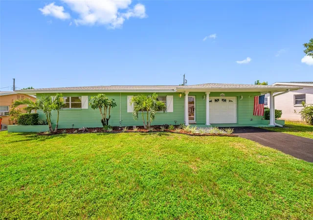 Single family home for sale at 11450 80th Avenue, SEMINOLE, FL 33772 | MLS# TB8537044