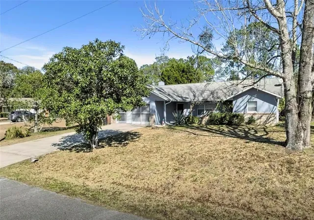 Photo 1 of Single family home for sale at 180 Beechwood Ln, Palm Coast, FL 32137 | MLS# O6431909 | Listing updated on 2026-08-28