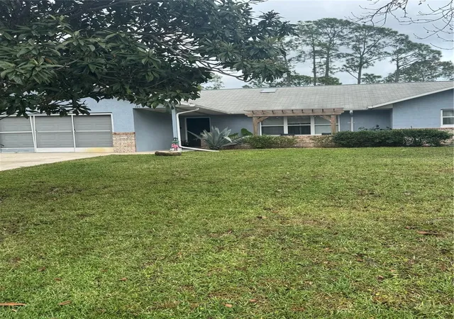 Photo 3 of Single family home for sale at 180 Beechwood Ln, Palm Coast, FL 32137 | MLS# O6431909 | Listing updated on 2026-08-28