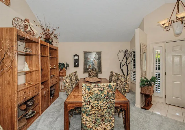 Photo 3 of Single family home for sale at 1930 Se Clatter Brg Rd, Ocala, FL 34471 | MLS# OM729998 | Listing updated on 2026-09-20