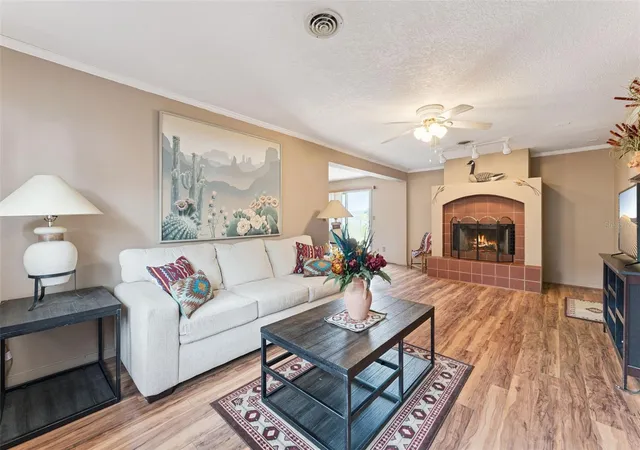 Photo 4 of Single family home for sale at 17561 County Rd 455, Montverde, FL 34756 | MLS# G5116224 | Listing updated on 2026-09-29