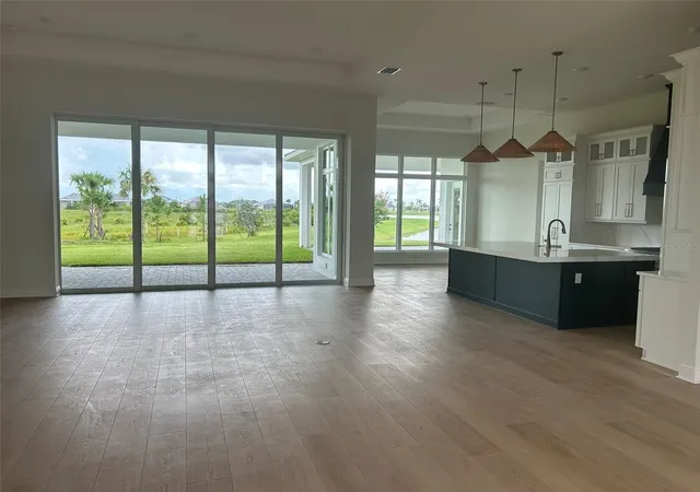 3rd image of 17483 Montgomery Ct, Venice, FL 34293 | MLS# O6431920