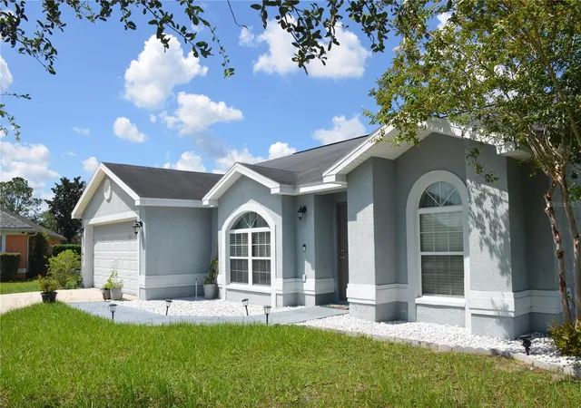 Photo 3 of Single family home for sale at 9916 Sw 56th Avenue, Ocala, FL 34476 | MLS# OM729999 | Listing updated on 2026-08-13