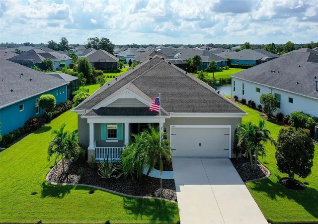 Photo 1 of Single family home for sale at 13667 Old Crk Ct, Parrish, FL 34219 | MLS# A4702427 | Listing updated on 2026-10-28