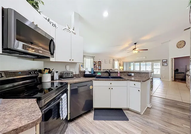 Photo 4 of Single family home for sale at 11627 Leda Ln, New Port Richey, FL 34654 | MLS# W7888394 | Listing updated on 2026-09-13