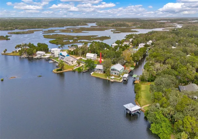 Photo 3 of Single family home for sale at 12396 W Standish Dr, Homosassa, FL 34448 | MLS# A4702430 | Listing updated on 2026-09-04