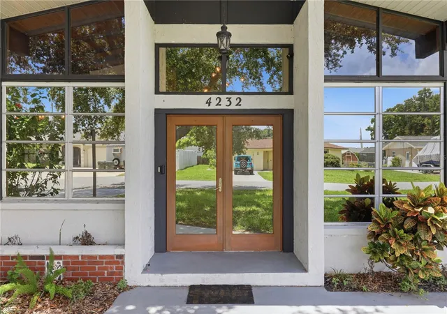 5th image of 4232 Pandora Rd, Venice, FL 34293 | MLS# N6145301