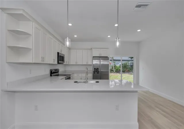 2nd image of 15751 Sw 40th Ter, Ocala, FL 34473 | MLS# OM730002