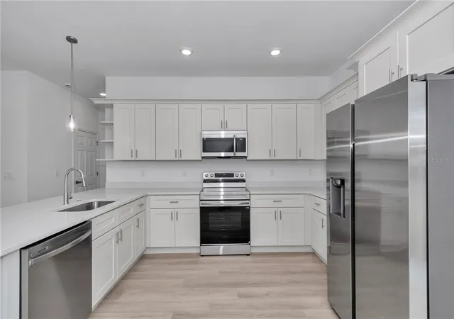 Photo 4 of Single family home for sale at 15751 SW 40th Terrace, Ocala, FL 34473 | MLS# OM730002 | Listing updated on 2026-09-02