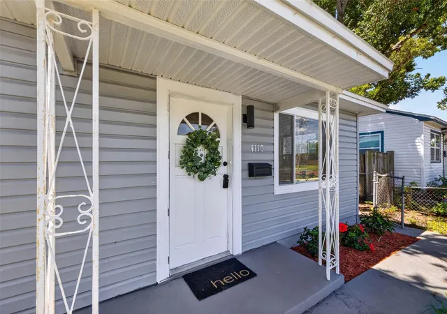 Photo 3 of Single family home for sale at 4110 3rd Avenue S, Saint Petersburg, FL 33711 | MLS# TB8537074 | Listing updated on 2026-10-30