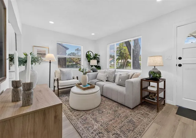 Photo 4 of Single family home for sale at 4110 3rd Avenue S, Saint Petersburg, FL 33711 | MLS# TB8537074 | Listing updated on 2026-10-30