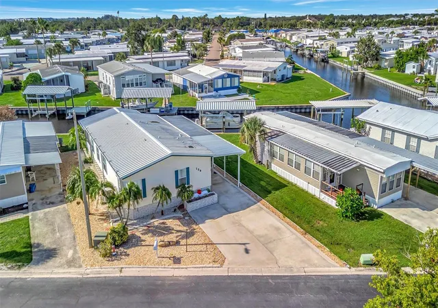 Photo 3 of Manufactured home for sale at 138 S Saint Thomas Cir, Apollo Beach, FL 33572 | MLS# TB8537078 | Listing updated on 2026-10-04