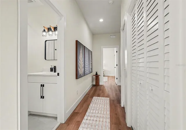 Listing Photo 2 - Condo for sale in building located at 3601 N 52nd St, TAMPA, FL 33619 - Unit #1