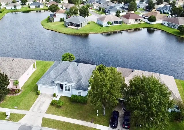 Photo 3 of Single family home for sale at 3807 Wood Thrush Dr, Kissimmee, FL 34744 | MLS# O6431942 | Listing updated on 2026-08-26