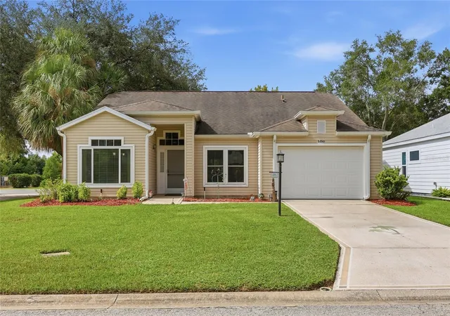 Photo 1 of Single family home for sale at 5350 Astor St, Leesburg, FL 34748 | MLS# G5116238 | Listing updated on 2026-10-09