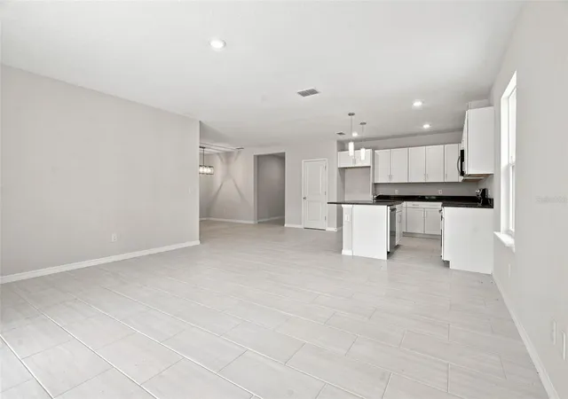 3rd image of 809 S Locust Ave, Sanford, FL 32771 | MLS# O6431954
