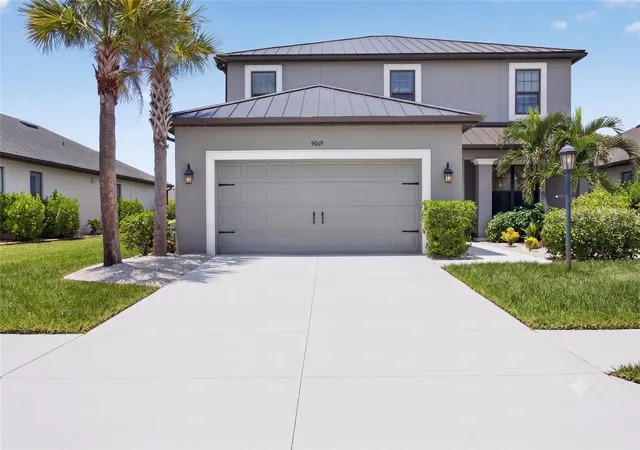 Photo 2 of Single family home for sale at 9069 Luna Ln, Sarasota, FL 34241 | MLS# A4702433 | Listing updated on 2026-08-10