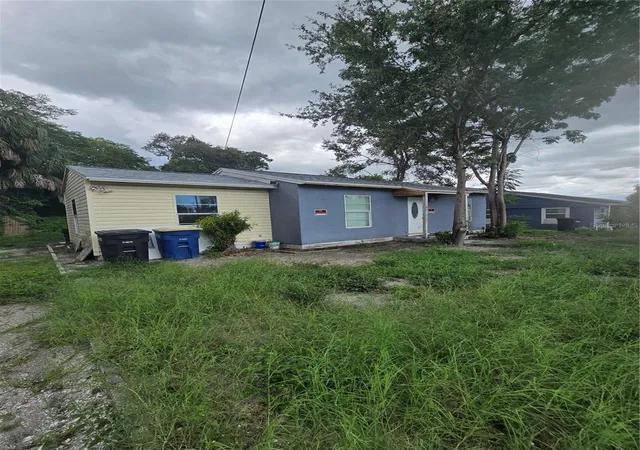 Photo 2 of Single family home for sale at 617 S Glenwood Ave, Clearwater, FL 33756 | MLS# TB8537096 | Listing updated on 2026-09-30