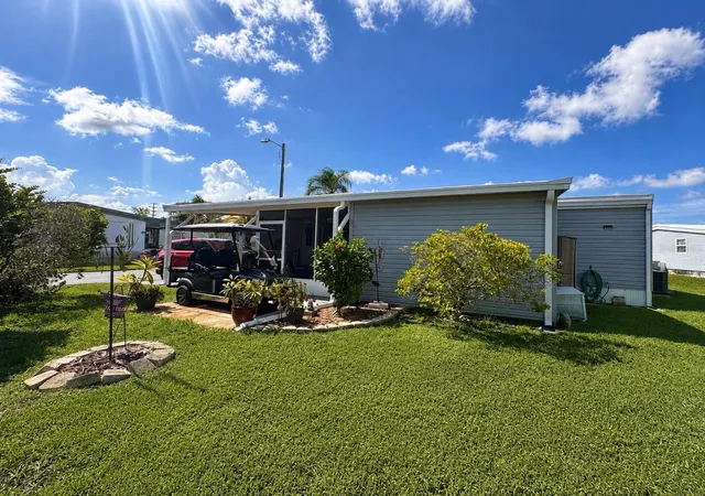 2nd image of 5038 Coco Plum Cir, New Port Richey, FL 34653 | MLS# TB8537097
