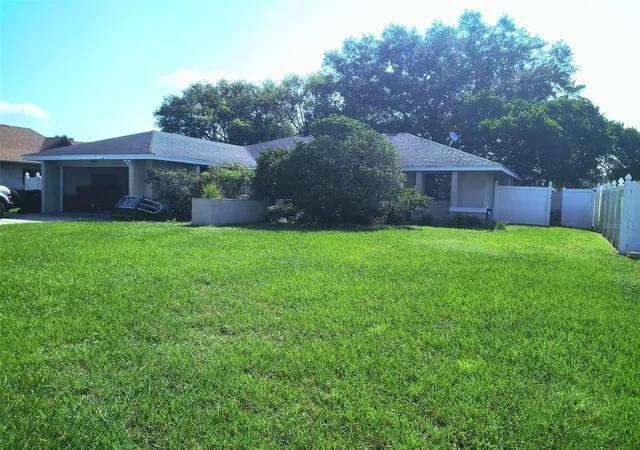 Photo 2 of Single family home for sale at 2419 Amberly Ave, Orlando, FL 32833 | MLS# O6431967 | Listing updated on 2026-09-19